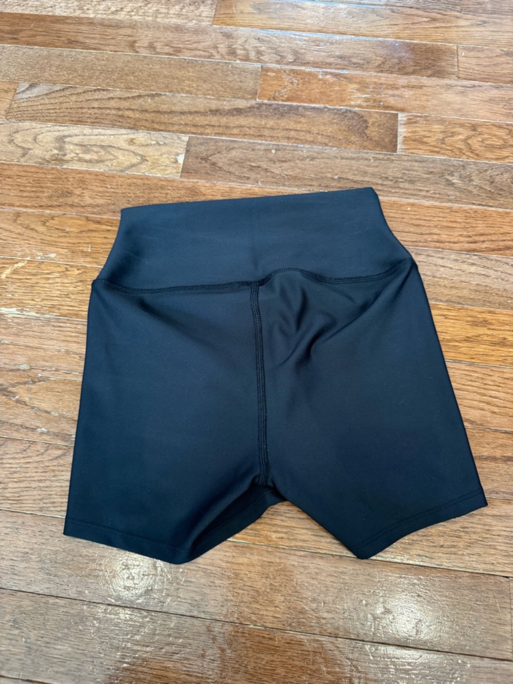 NEW Alo Black Women's Shorts - Picture 3 of 6